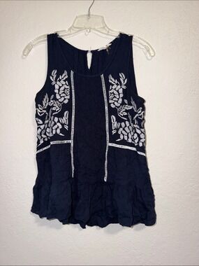 Entro Navy Embroidered Sleeveless Top Size M